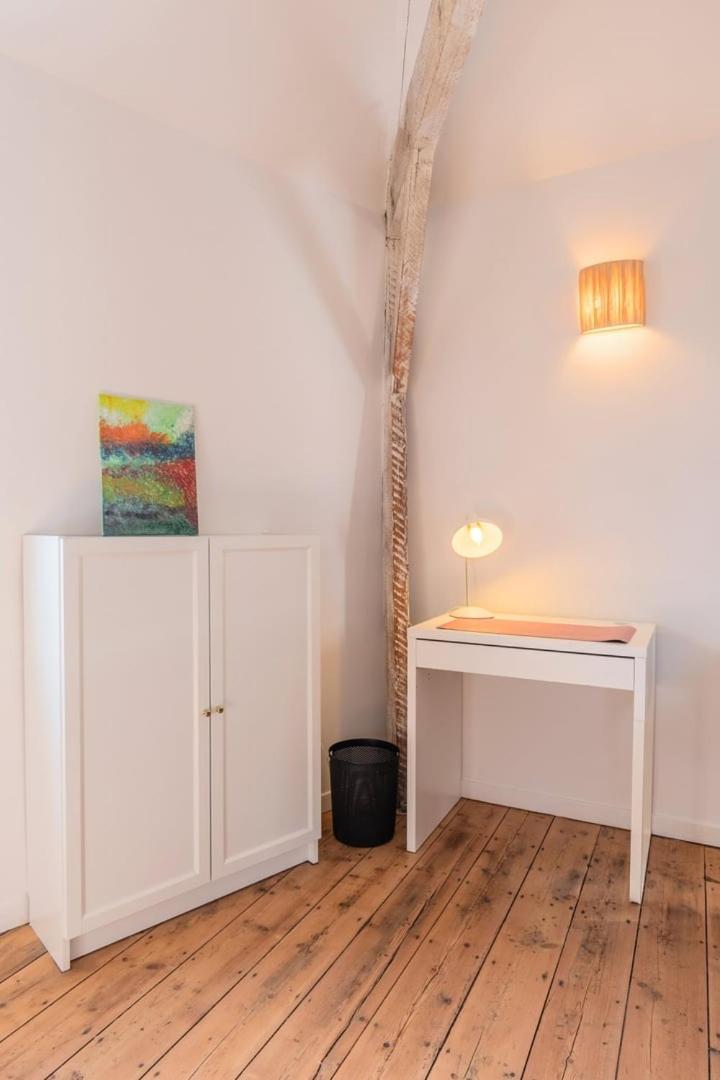 Charming 2-Bedroom Apartment At Croise Laroche Marcq-en-Baroeul Exterior foto